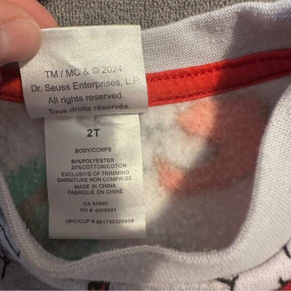 The Grinch Grey Festive Pullover Crewneck Size 2T Toddler - Picture 8 of 8